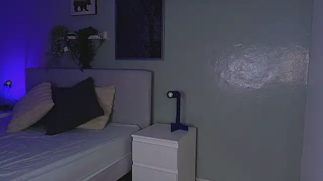 KeendraFox  online show from March 25, 2026, 10:10 am