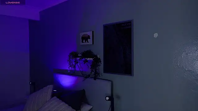 KeendraFox  online show from April 14, 2026, 10:10 am