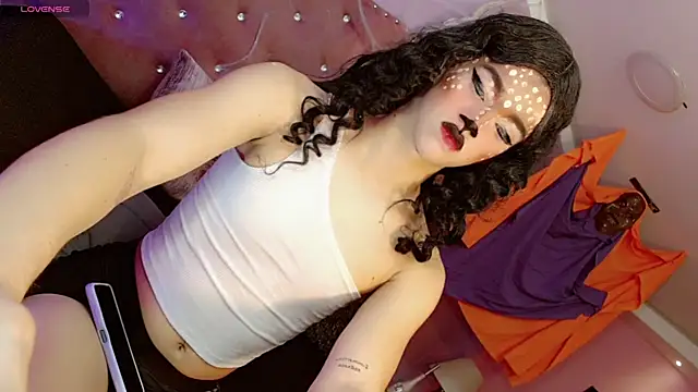 Sophia Stonee online show from October 22, 2025, 10:59 am