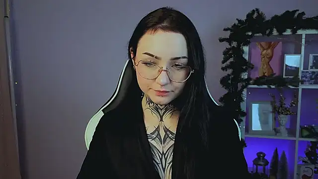 MollyKissy online show from December 14, 2025, 8:09 am