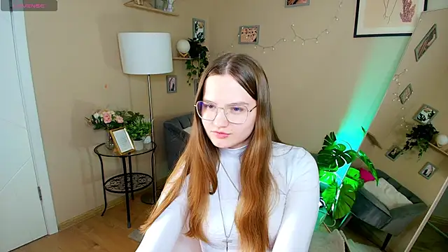 Evii Stich online show from September 25, 2025, 7:17 pm