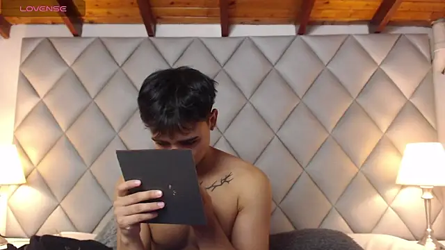 Clement Reyes online show from September 22, 2025, 12:18 pm