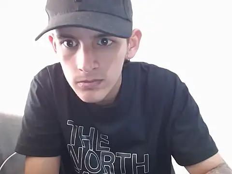 NicoFlame0907 online show from November 19, 2025, 2:17 pm