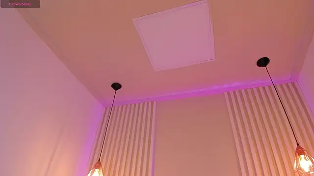 rossvega online show from December 20, 2025, 8:38 pm