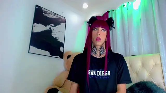 Snapshot of Julia_Bulette1 chatting on February 2, 2026, 1:37 am Julia Bulette1 online show from February 2, 2026, 1:37 am