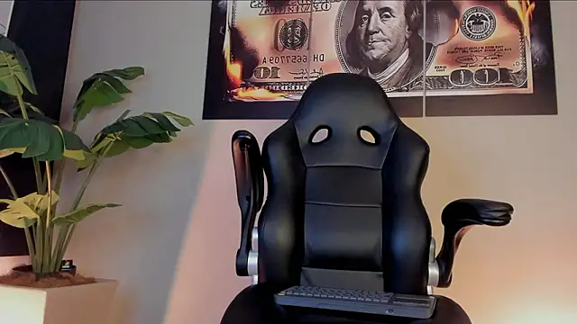 chrizmacgregor online show from March 4, 2026, 1:11 am