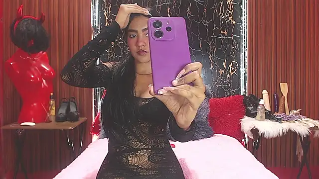 Snapshot of MadelinPaterson chatting on March 4, 2026, 5:08 pm MadelinPaterson online show from March 4, 2026, 5:08 pm