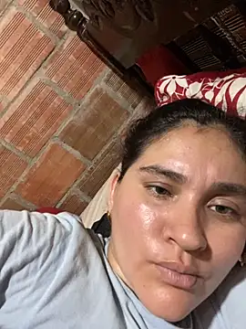 lunasexyhot18 online show from October 4, 2025, 8:51 pm