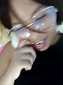 little onixx online show from September 30, 2025, 3:11 am