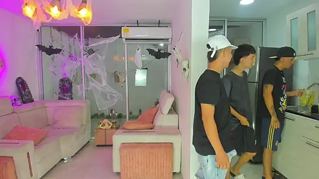 Houseofwarrios online show from October 4, 2025, 6:11 am