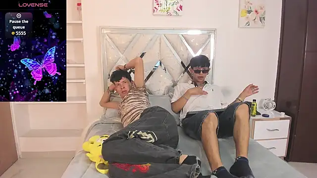 DemianSalvatore online show from September 27, 2025, 11:15 am