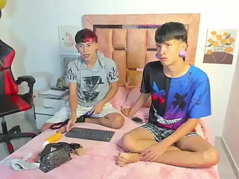 DemianSalvatore online show from January 7, 2026, 8:44 pm