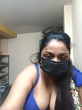 Snapshot of queendivya chatting on February 24, 2026, 1:20 pm queendivya online show from February 24, 2026, 1:20 pm