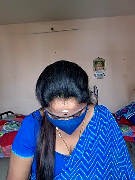 Snapshot of queendivya chatting on June 11, 2026, 5:16 am queendivya online show from June 11, 2026, 5:16 am