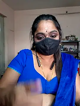 Snapshot of queendivya chatting on June 27, 2026, 12:22 pm queendivya online show from June 27, 2026, 12:22 pm