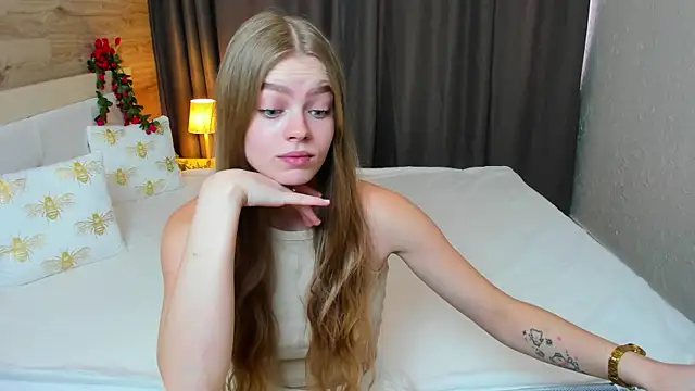 Snapshot of Alisa_Glamour chatting on September 25, 2025, 12:09 pm Alisa Glamour online show from September 25, 2025, 12:09 pm