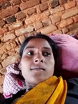 Hot reshmaji online show from April 15, 2026, 6:31 am