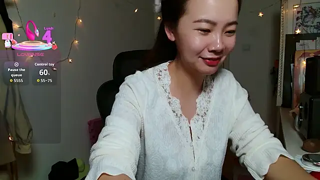 sallycui online show from October 21, 2025, 11:55 am