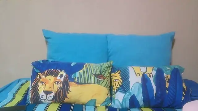 GAIGANTICBOOBS online show from April 1, 2026, 3:51 am