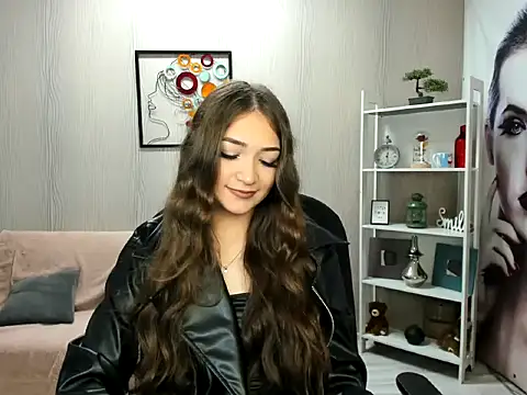 EllaClarke online show from March 28, 2026, 10:26 am