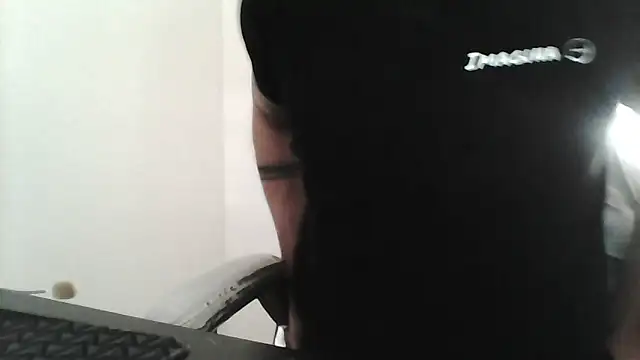 Snapshot of yourfantasy777 chatting on February 6, 2026, 11:02 am yourfantasy777 online show from February 6, 2026, 11:02 am