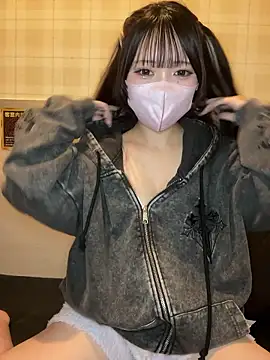 Snapshot of Yua_nyan_cute chatting on October 12, 2025, 1:37 am Yua nyan cute online show from October 12, 2025, 1:37 am