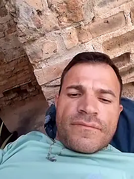 Claudiokkkkk online show from December 18, 2025, 4:02 pm