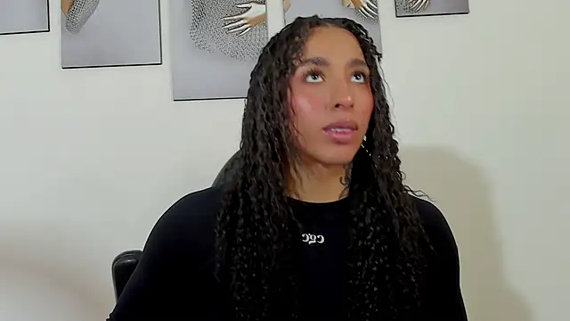 Snapshot of KAYLA_BATISTA_ chatting on April 16, 2026, 6:30 pm KAYLA BATISTA online show from April 16, 2026, 6:30 pm