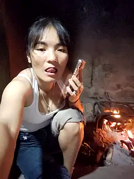 Snapshot of phuongxinhxan chatting on March 9, 2026, 2:26 am phuongxinhxan online show from March 9, 2026, 2:26 am