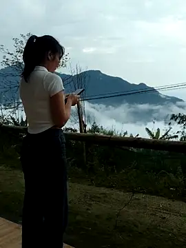 Snapshot of phuongxinhxan chatting on March 10, 2026, 1:21 am phuongxinhxan online show from March 10, 2026, 1:21 am