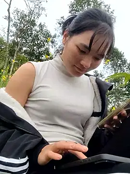 Snapshot of phuongxinhxan chatting on March 13, 2026, 2:07 am phuongxinhxan online show from March 13, 2026, 2:07 am