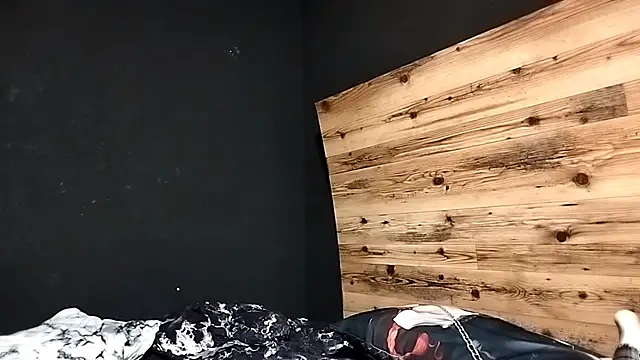 Snapshot of JenaeRadloff chatting on October 10, 2025, 4:44 am JenaeRadloff online show from October 10, 2025, 4:44 am