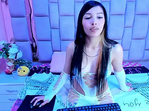 burbuja pink  online show from December 2, 2025, 3:56 am