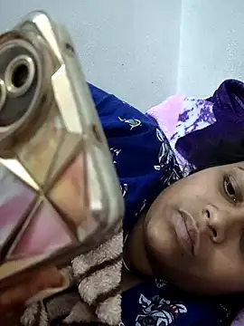 sweetqueen143 online show from February 20, 2026, 8:27 am