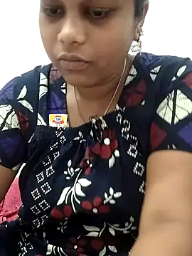 sweetqueen143 online show from March 2, 2026, 7:15 am