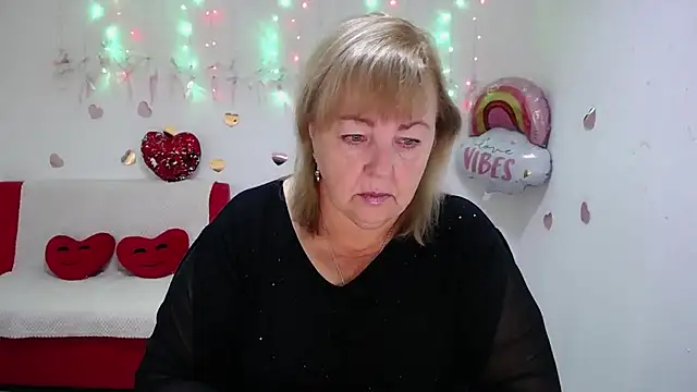 MilenaWedxy online show from September 30, 2025, 5:01 am