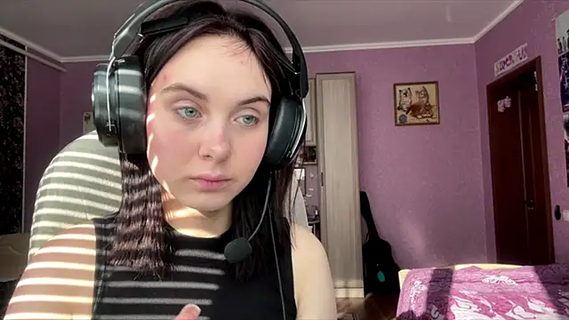 Snapshot of MollyPartey chatting on September 23, 2025, 6:16 am MollyPartey online show from September 23, 2025, 6:16 am