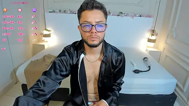 LandonRush5 online show from September 22, 2025, 7:54 am