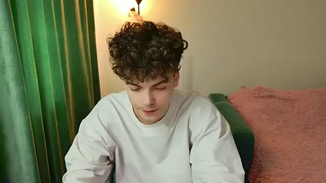 Snapshot of dreamgonetan chatting on November 8, 2025, 10:59 am dreamgonetan online show from November 8, 2025, 10:59 am