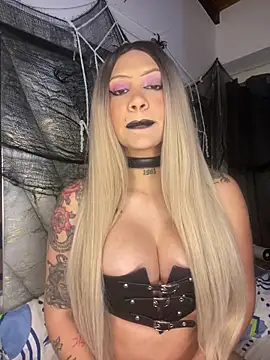 liahouses online show from October 22, 2025, 10:53 pm