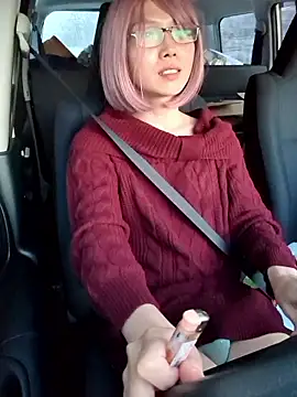 Snapshot of takusaki223 chatting on December 23, 2025, 6:55 am takusaki223 online show from December 23, 2025, 6:55 am