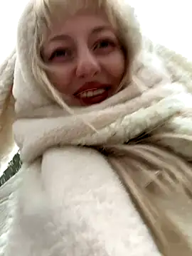 RonnieKiss online show from October 13, 2025, 4:45 am