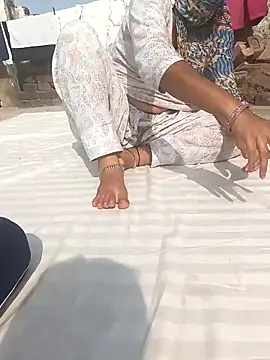 Cute-Charvii online show from December 18, 2025, 7:25 am