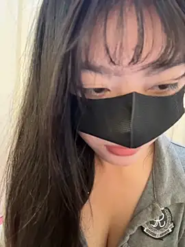 AZ37866 online show from April 13, 2026, 4:40 am