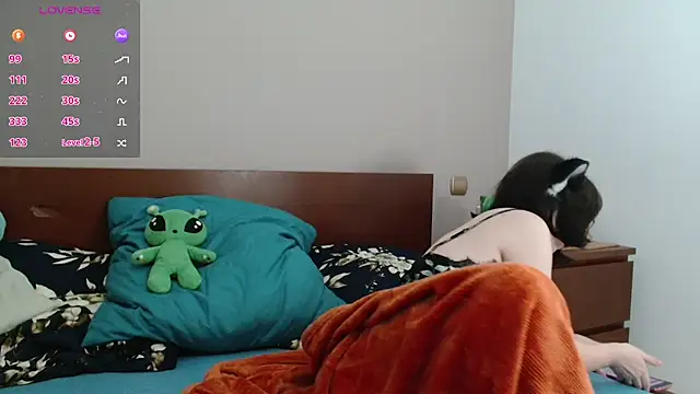 Snapshot of HardNerdVoid chatting on October 27, 2025, 8:13 pm HardNerdVoid online show from October 27, 2025, 8:13 pm