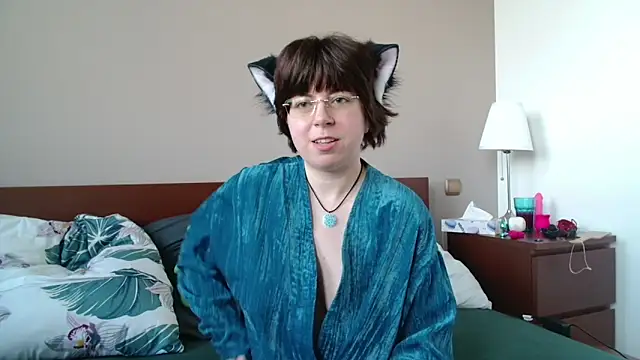 Snapshot of HardNerdVoid chatting on December 17, 2025, 11:38 am HardNerdVoid online show from December 17, 2025, 11:38 am