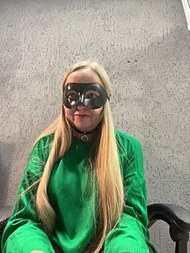 Snapshot of B_i_r_d_i_e chatting on September 29, 2025, 10:31 am B i r d i e online show from September 29, 2025, 10:31 am