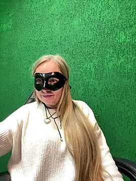 Snapshot of B_i_r_d_i_e chatting on October 22, 2025, 1:33 pm B i r d i e online show from October 22, 2025, 1:33 pm