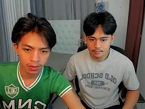 jayxxxlovescock online show from November 8, 2025, 5:40 am