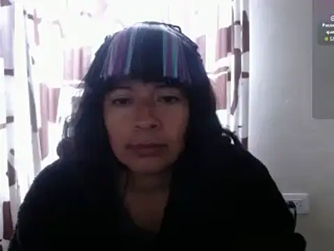 Acelinrose online show from May 21, 2026, 1:07 pm